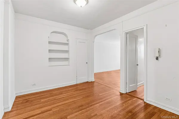111-39 76th RD #D8, Forest Hills, NY 11375