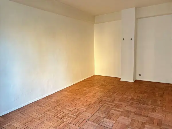 1560 Metropolitan AVE #ME, Bronx, NY 10462