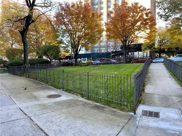 3531 Bronxwood AVE #STB, Bronx, NY 10469