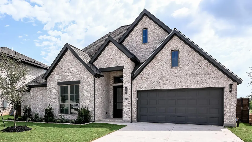 246 Melody RD, Lockhart, TX 78644