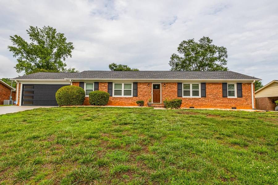 115 Shelton DR, Spartanburg, SC 29307