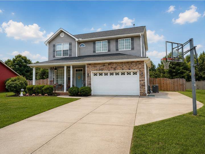 15 Camrose Drive, Greer, SC 29651