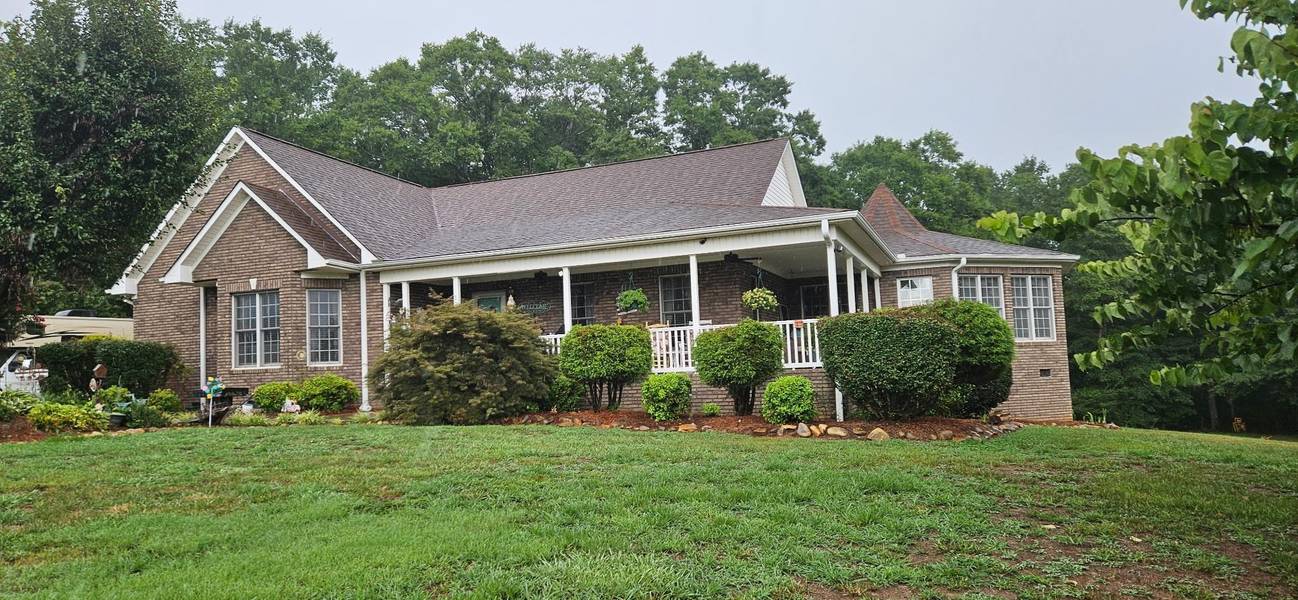178 Tuscany LN, Chesnee, SC 29323-8119