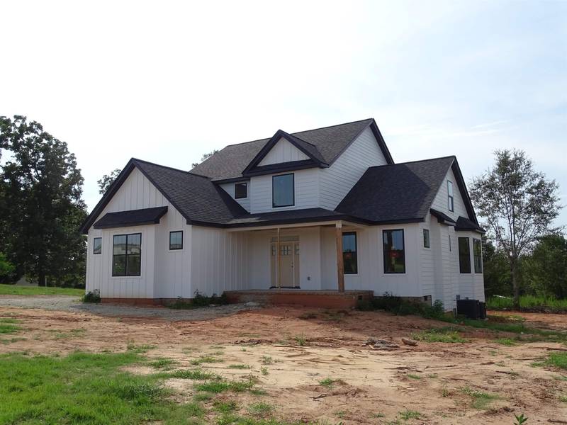 499 Mount Lebanon Church RD, Greer, SC 29651