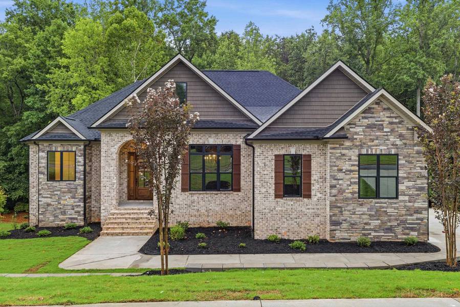 548 Verdae DR, Spartanburg, SC 29301