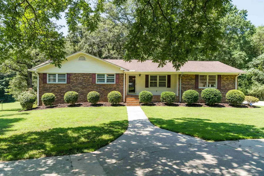 151 Hillandale Ln LN, Pacolet, SC 29372