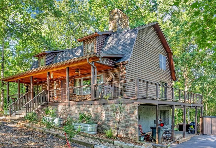 2440 Mount Lebanon RD, Campobello, SC 29322