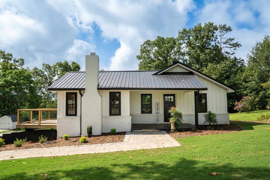 550 Landrum Mill RD, Landrum, SC 29356
