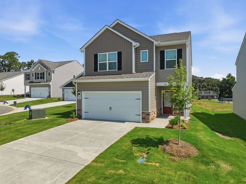438 West Claywalk RD, Woodruff, SC 29388