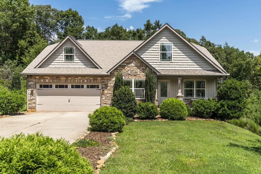 527 S Fredrick Way, Boiling Springs, SC 29316