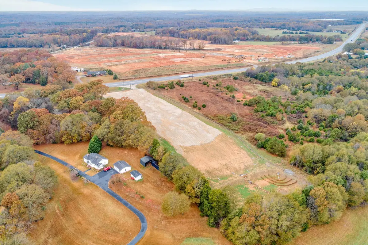 4819 Highway 101 HWY, Woodruff, SC 29388