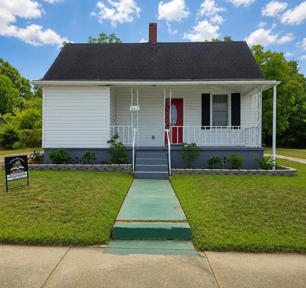 215 Washington ST, Clinton, SC 29325-1845