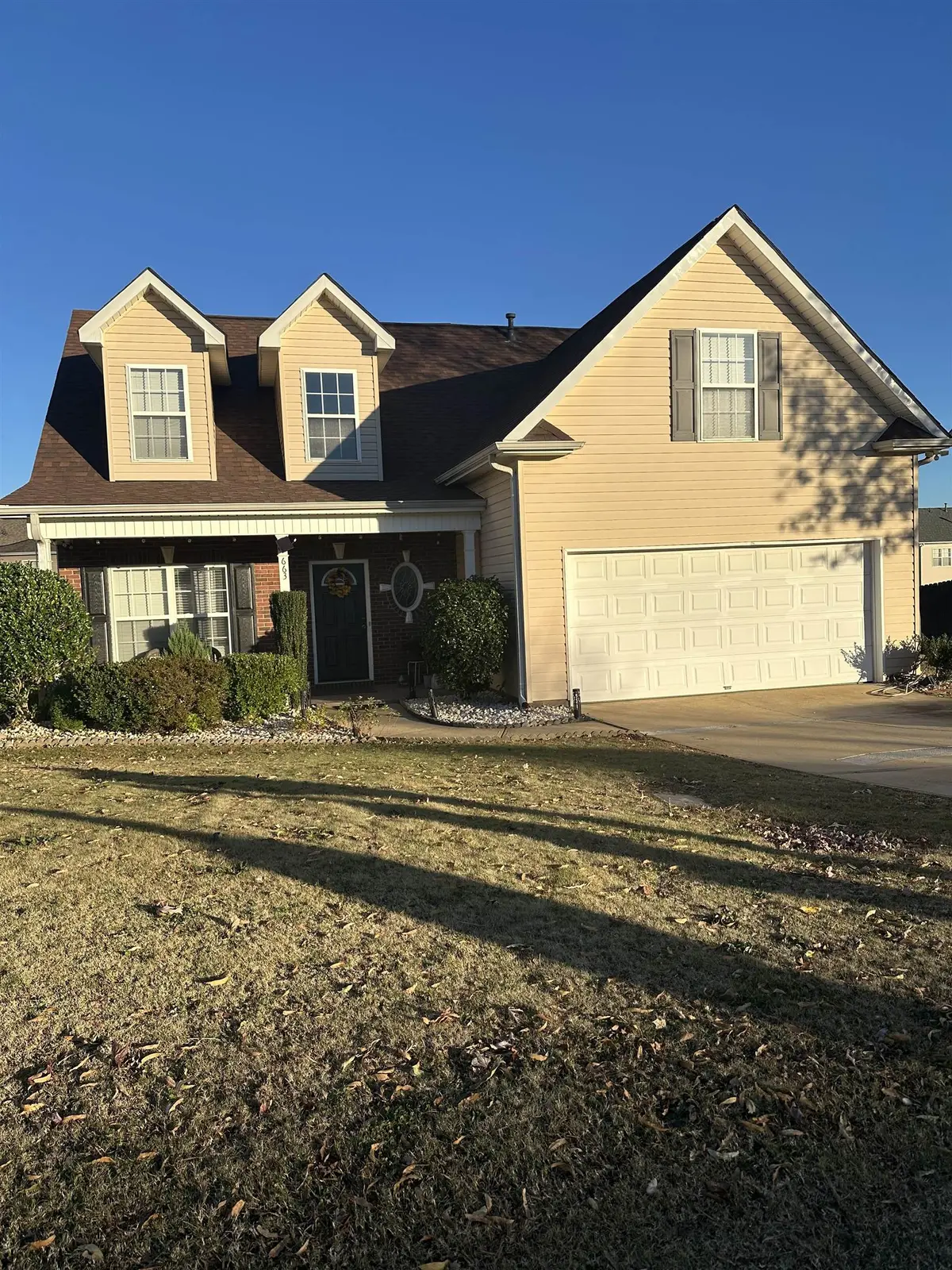 663 Flintrock Dr, Boiling Springs, SC 29316