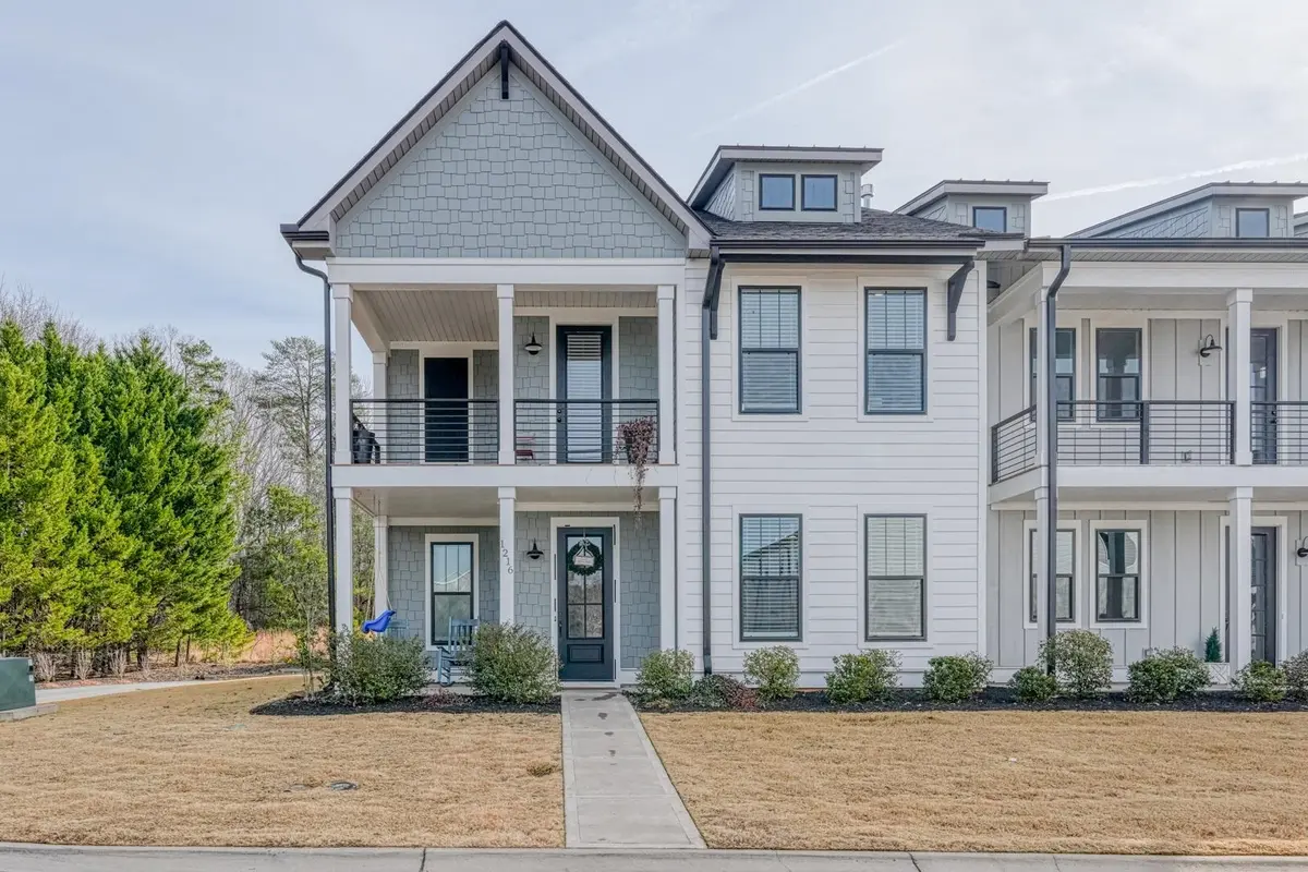 1216 N Pinot RD, Duncan, SC 29334