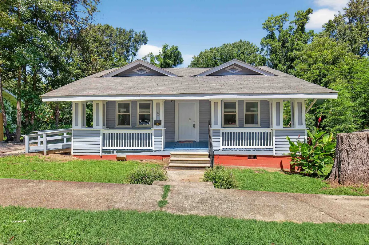 5 Texas ST, Honea Path, SC 29654-1741