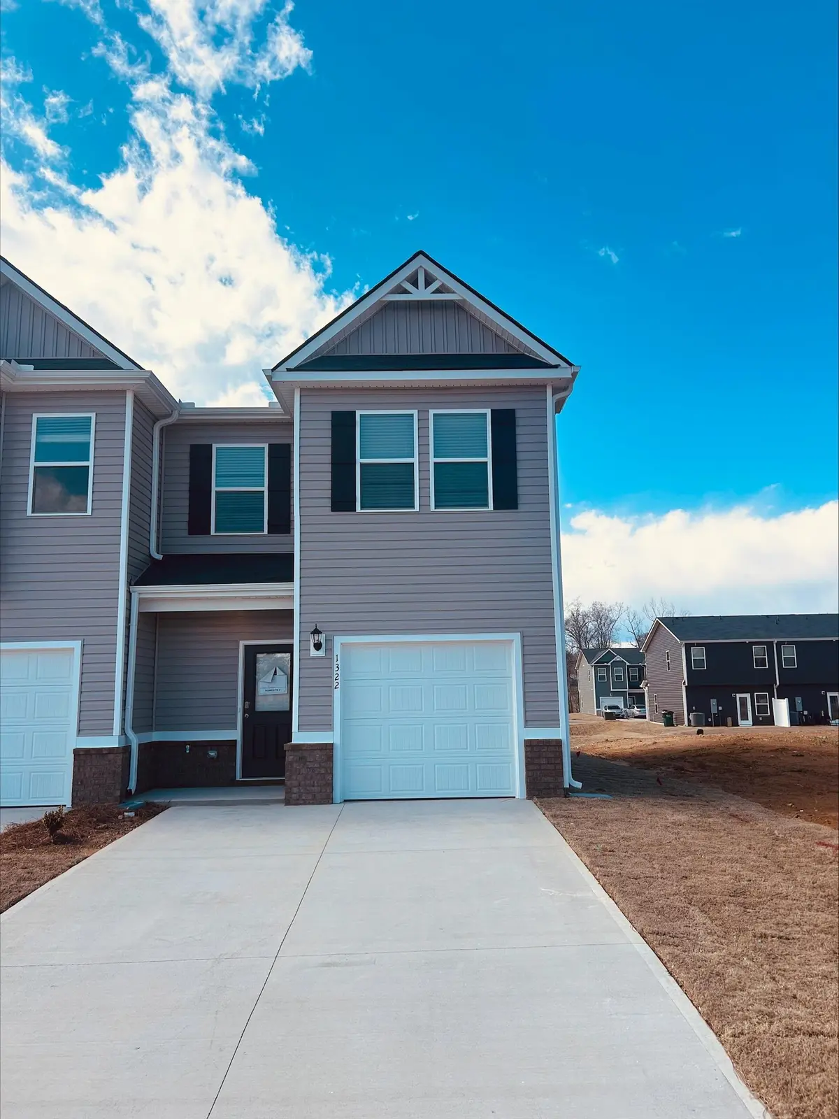 1322 Roadstead LN, Spartanburg, SC 29306