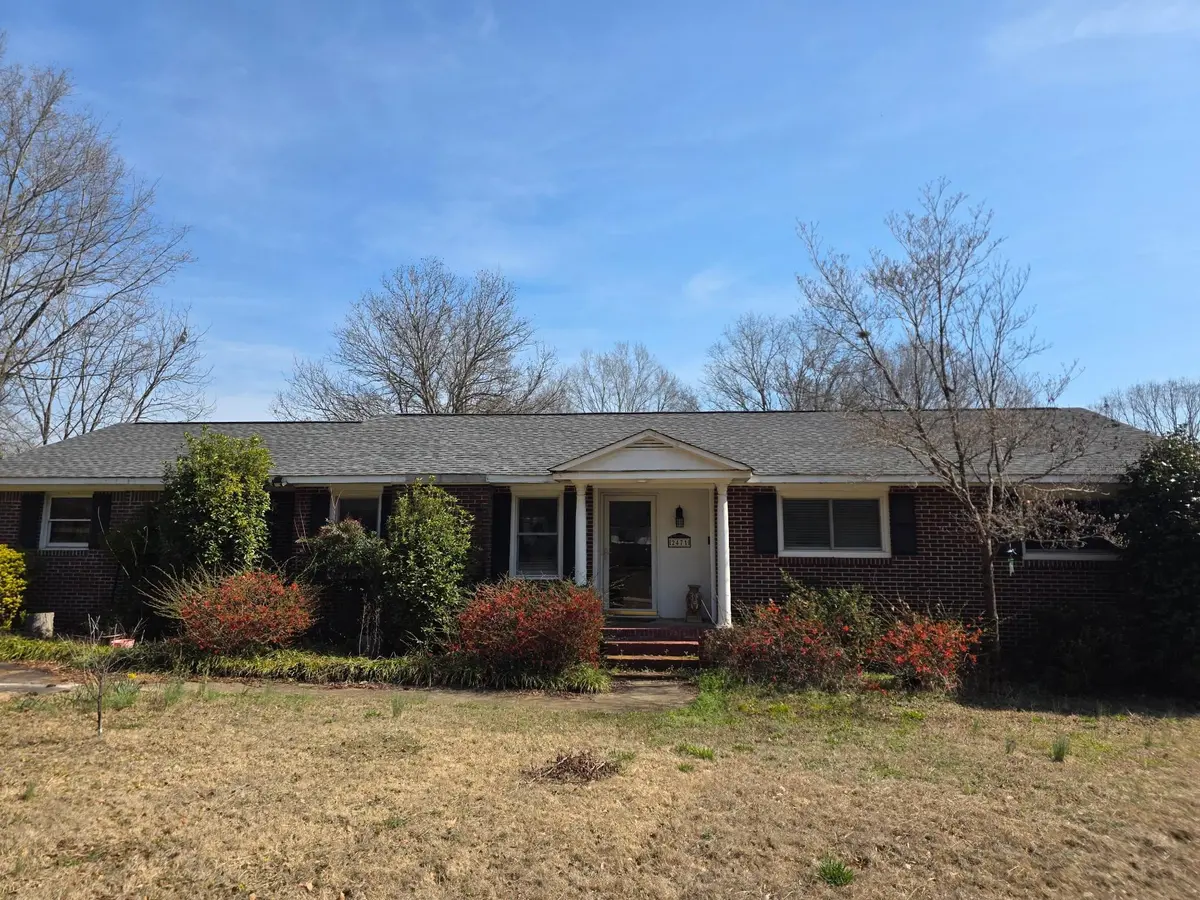 2471 Sugar Ridge RD, Boiling Springs, SC 29316