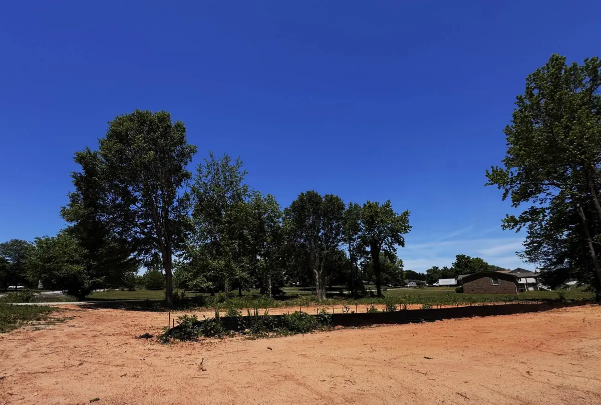 304 Shoreham LN, Inman, SC 29349