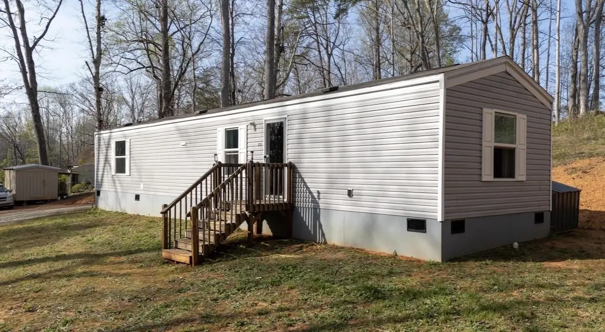 215 Jordan DR, Travelers Rest, SC 29690