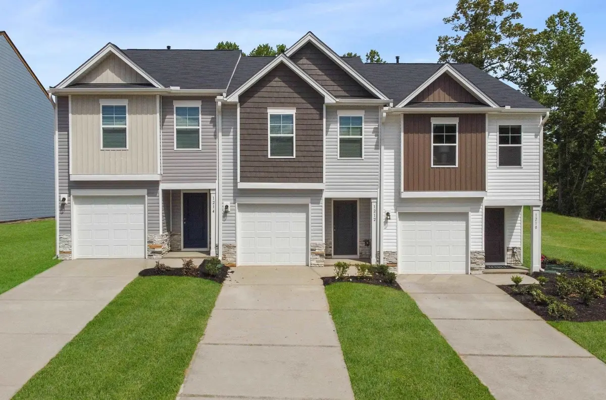 1294 Forestbrook LN, Spartanburg, SC 29303