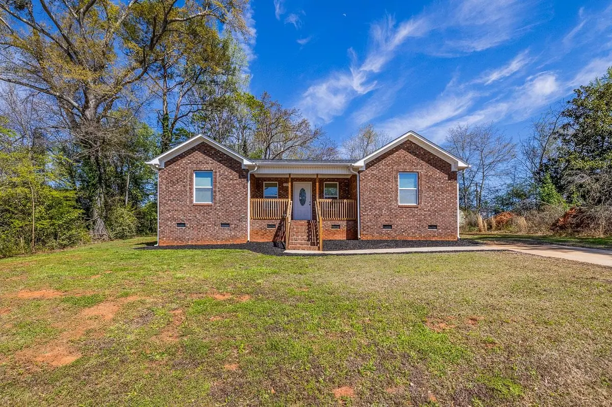 721 Gist ST, Woodruff, SC 29388