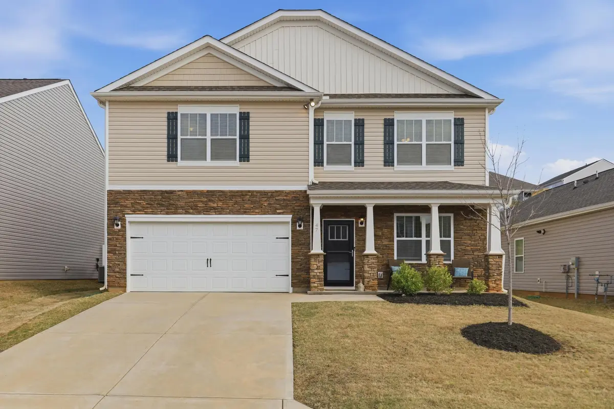 47 Oak Edge LN, Greer, SC 29651-5451