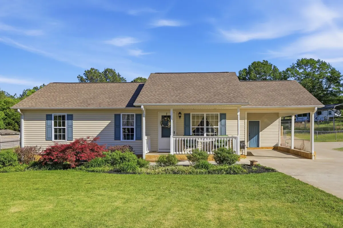 290 Dickson RD, Campobello, SC 29322
