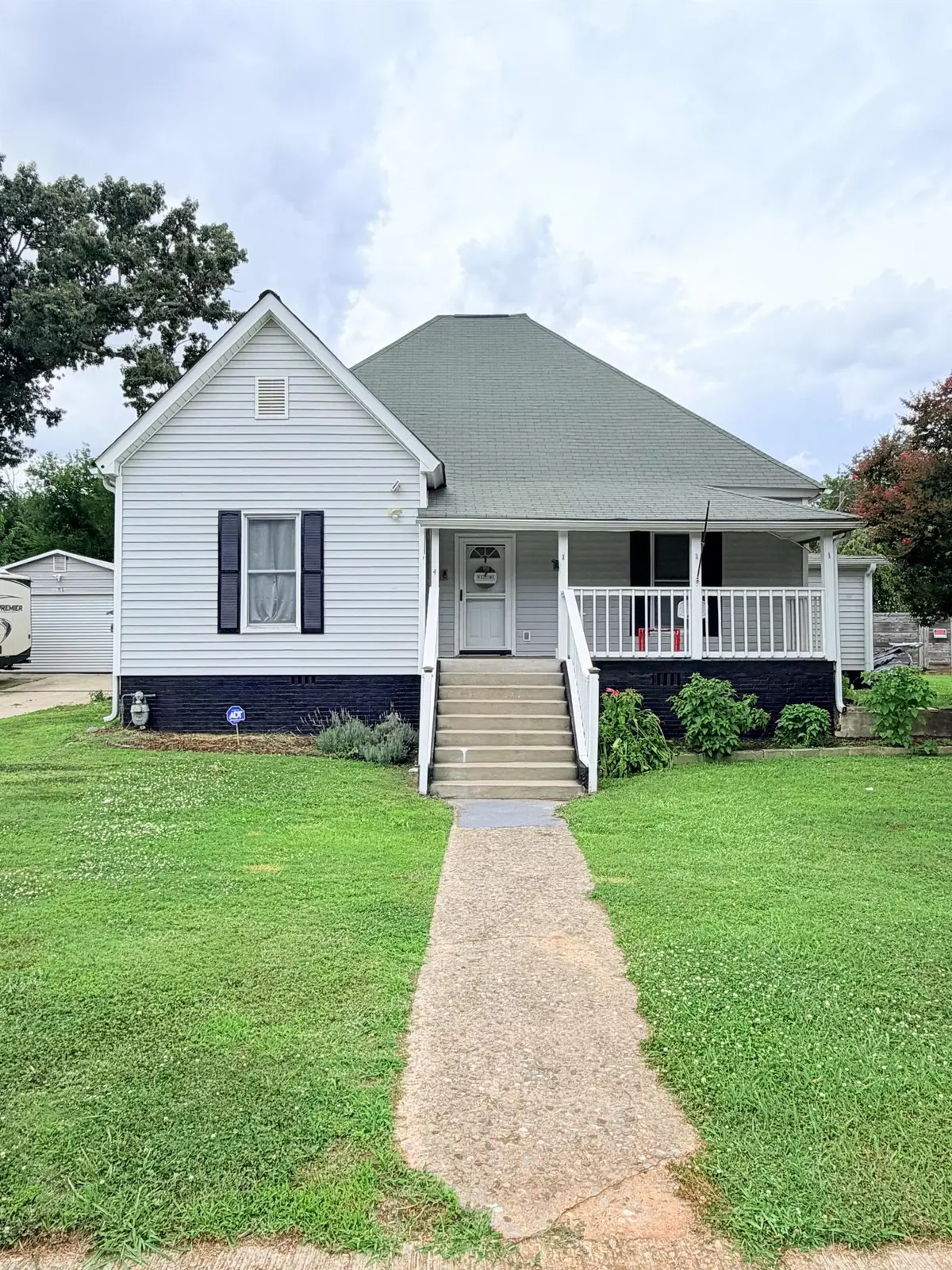 4 Front ST, Spartanburg, SC 29301