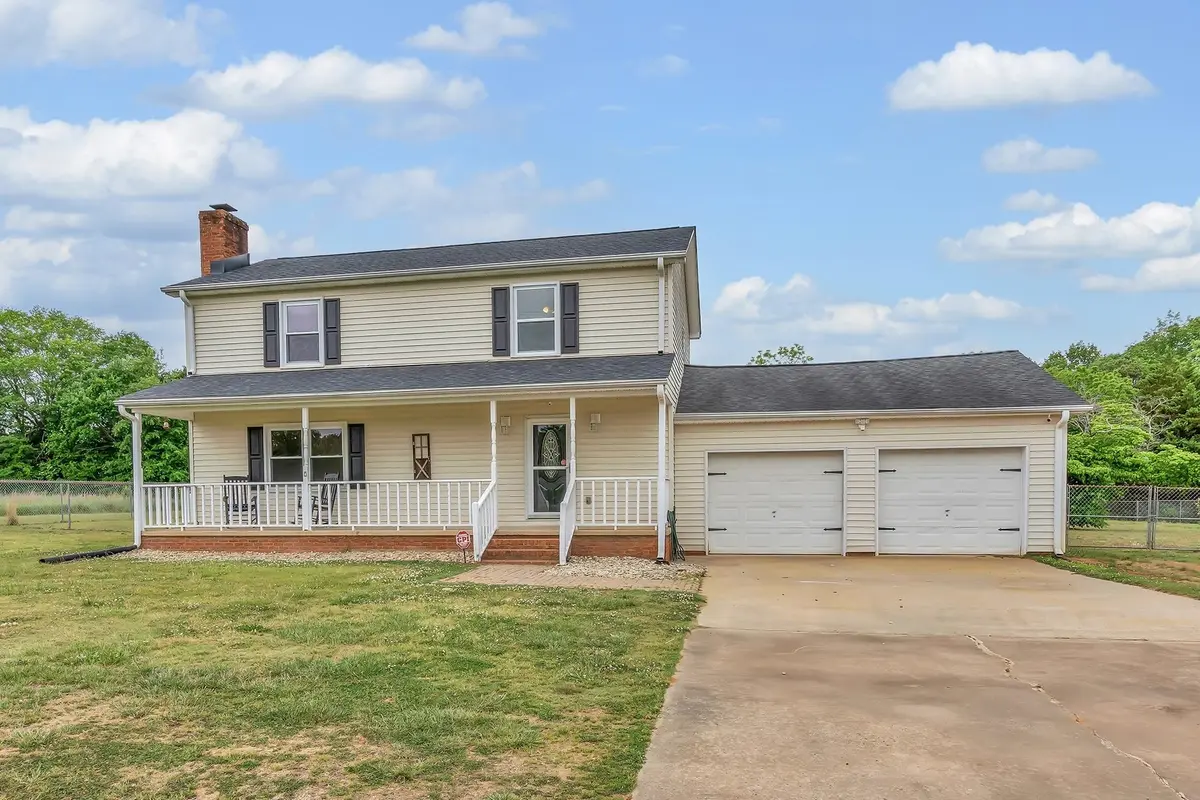 1359 Old Post RD, Gaffney, SC 29341