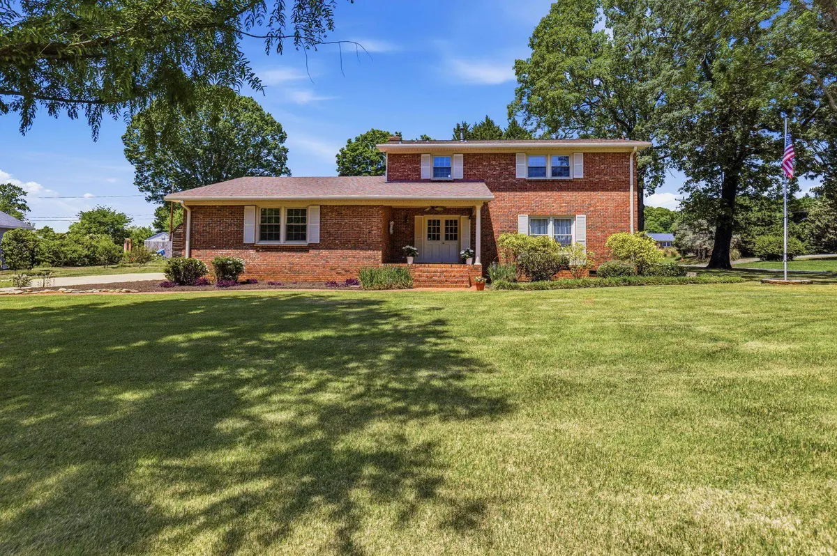 479 Ransdell DR, Spartanburg, SC 29307-2431