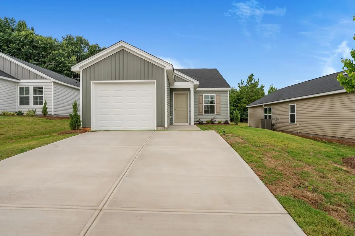 155 Cloverfield LN, Spartanburg, SC 29303