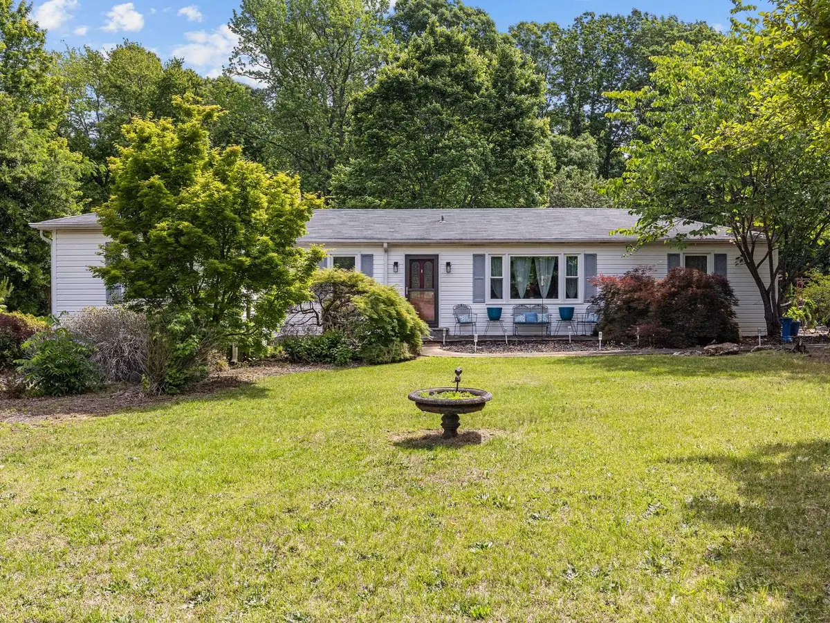 2728 Compton Bridge RD, Campobello, SC 29322