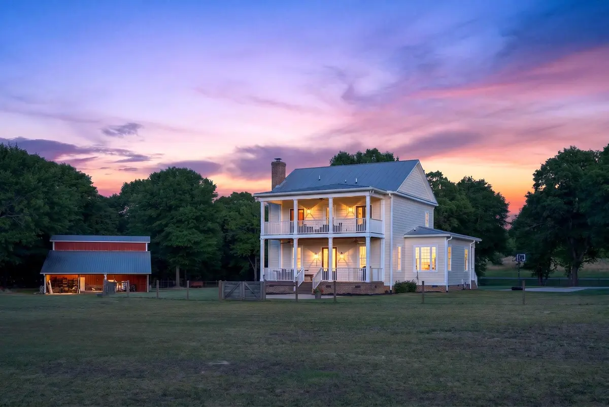 811 Mt Lebanon Church RD, Greer, SC 29651
