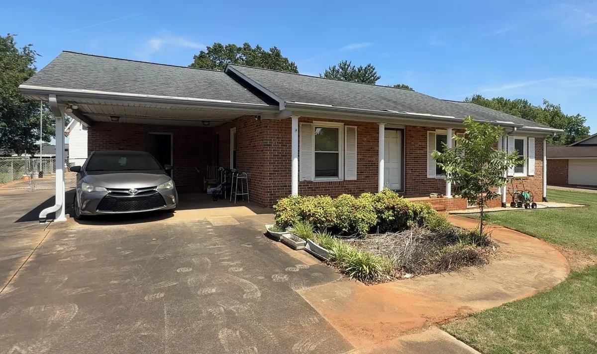 3540 Parris Bridge Road, Boiling Springs, SC 29316