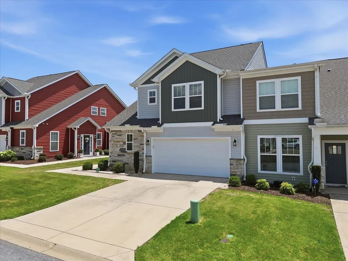 1116 Cobbler LN, Boiling Springs, SC 29316
