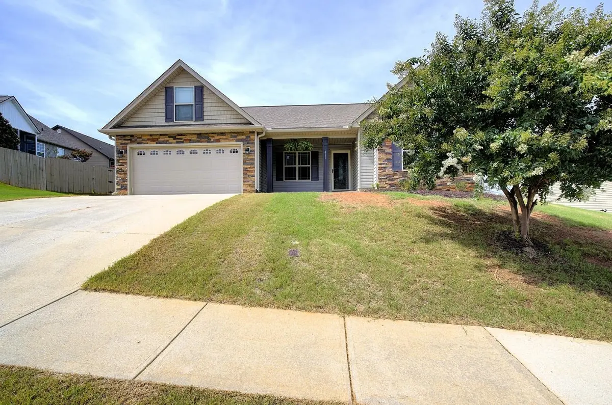 411 Shoreline BLVD, Boiling Springs, SC 29316