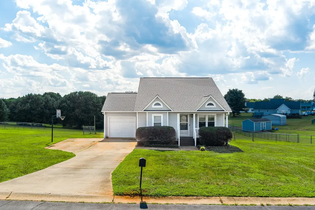 215 Upland View DR, Boiling Springs, SC 29316