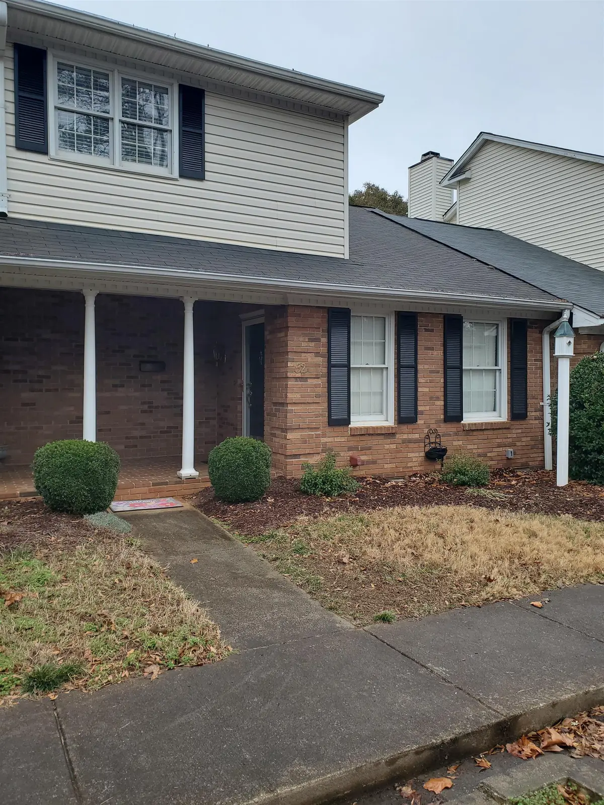 52 Somersett DR, Spartanburg, SC 29301