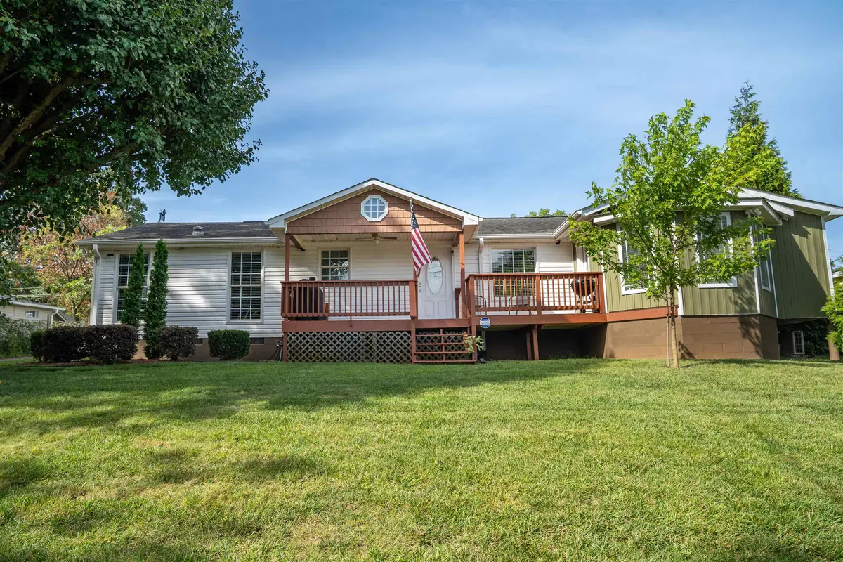 371 Dakota St, Spartanburg, SC 29303