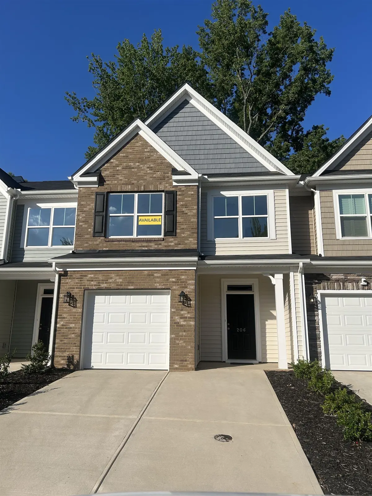 206 Spartina CT, Spartanburg, SC 29307