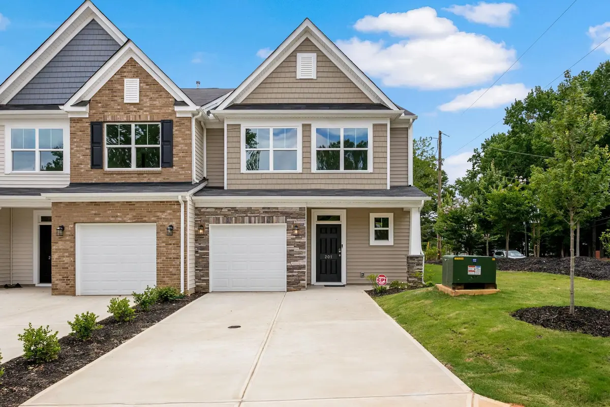 201 Spartina CT, Spartanburg, SC 29307