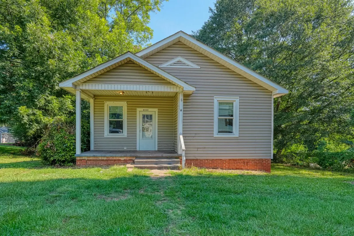 8120 2nd ST, Boiling Springs, SC 29316