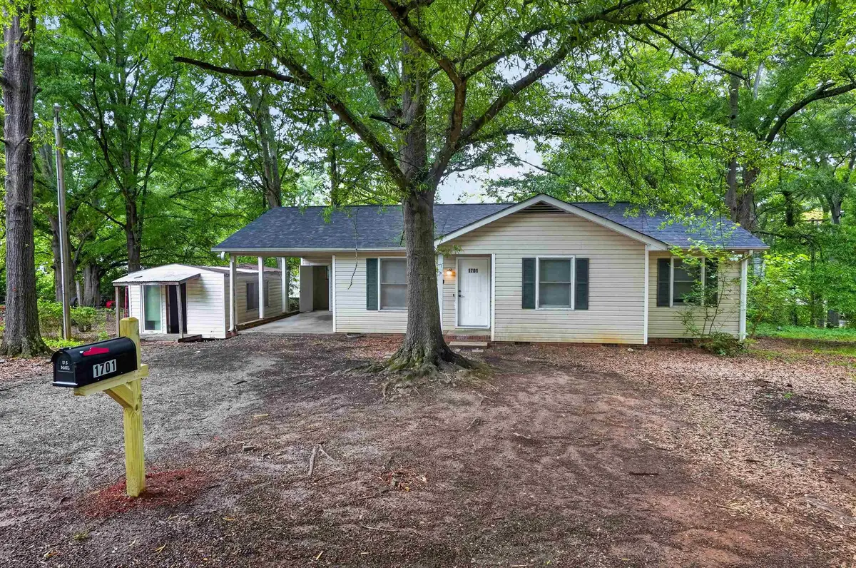 1701 Lyndon Ave, Anderson, SC 29624
