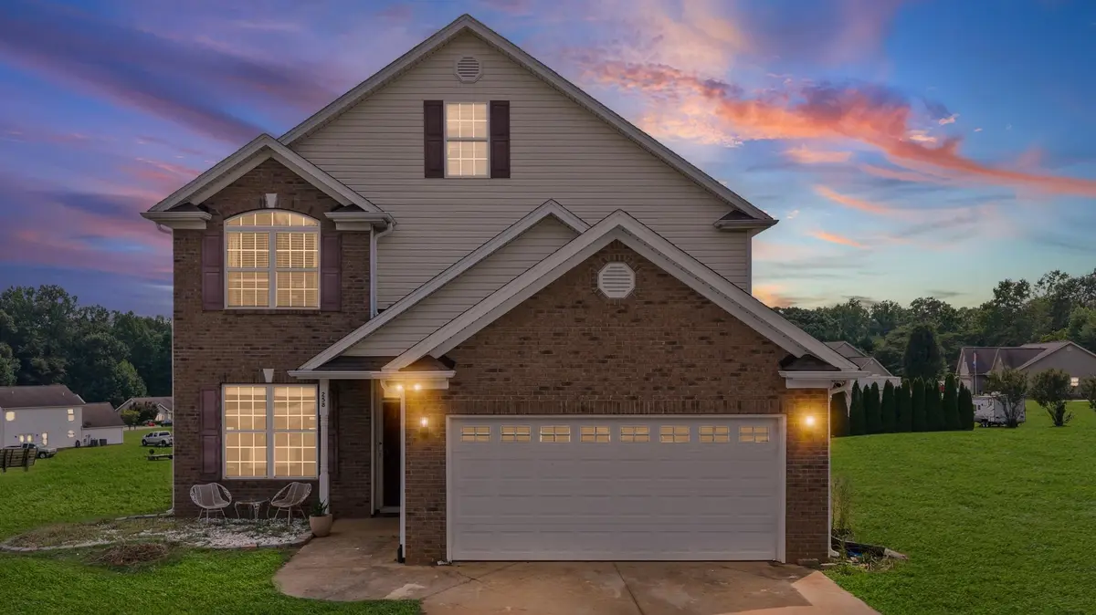 258 Gibbs RD, Wellford, SC 29385