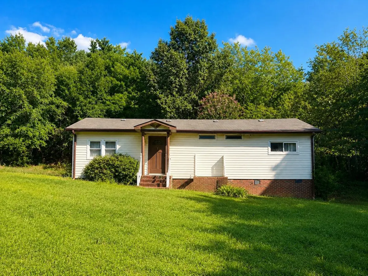 370 Fagan DR, Inman, SC 29349
