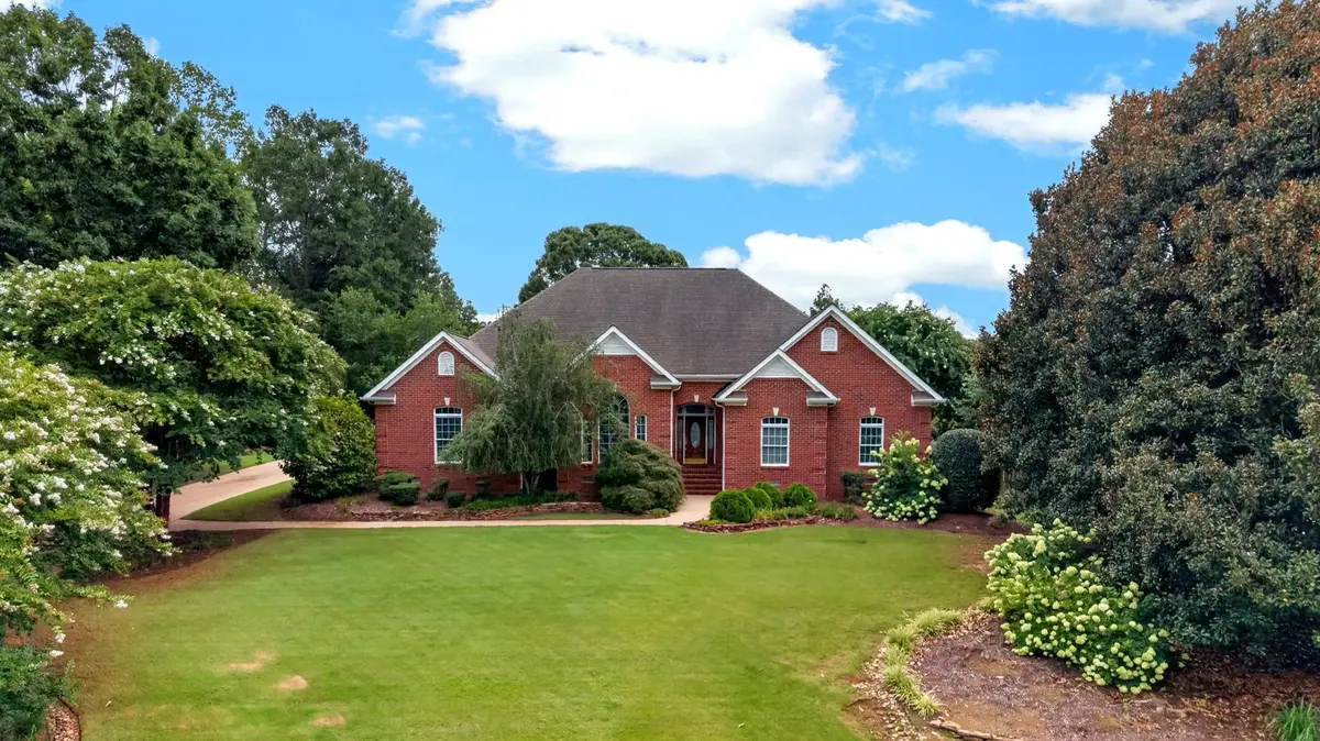 143 W Woodglen RD, Spartanburg, SC 29301