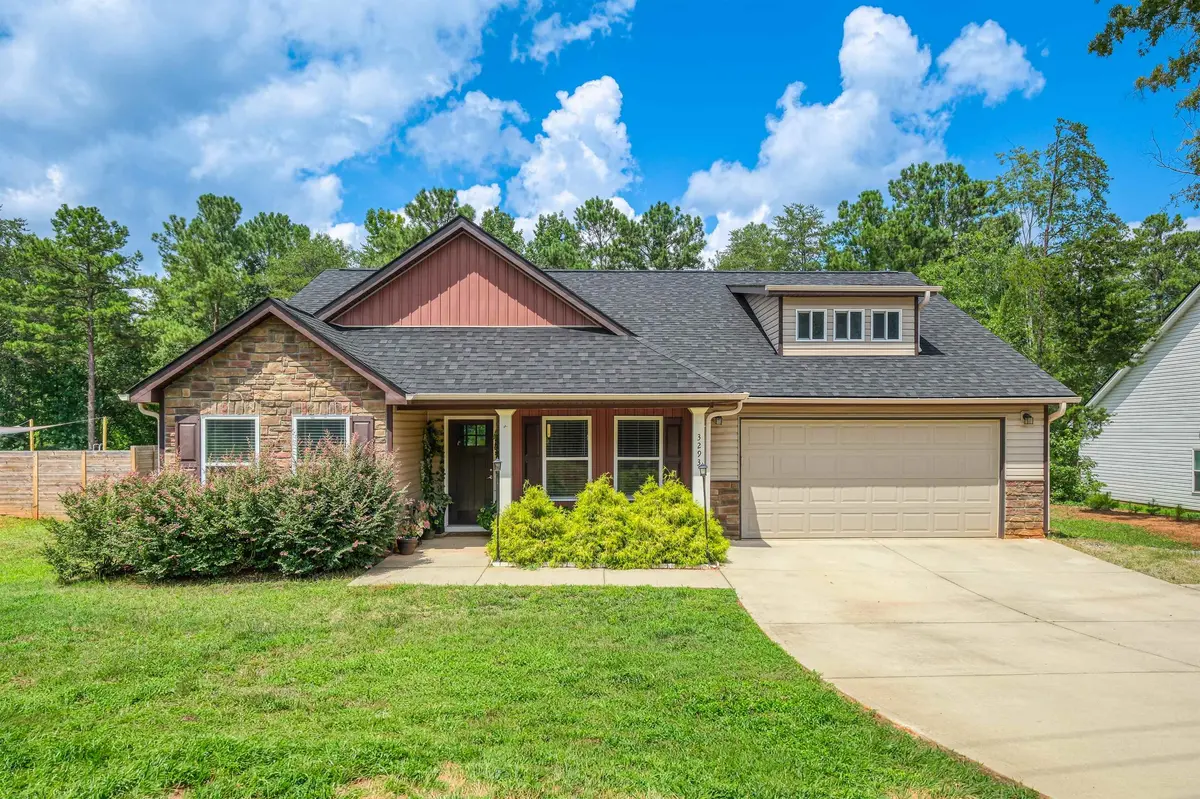 3293 Old Furnace RD, Chesnee, SC 29323