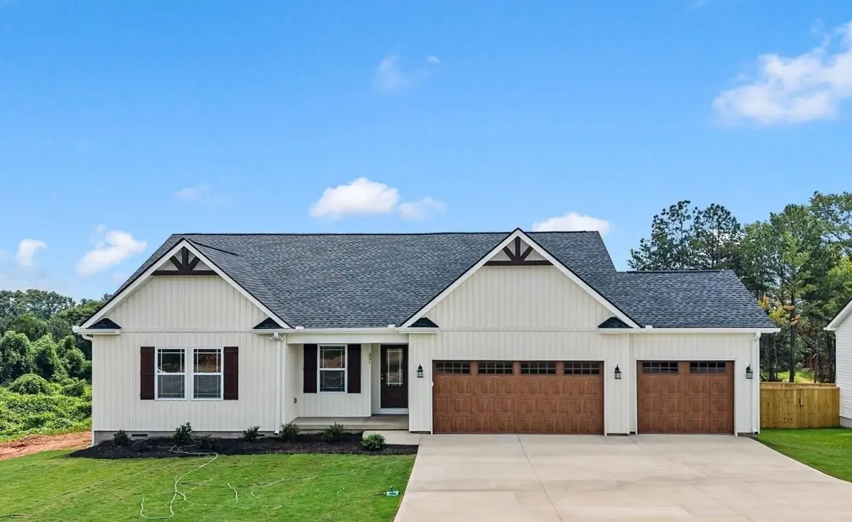 331 Little Mountain CIR, Inman, SC 29349