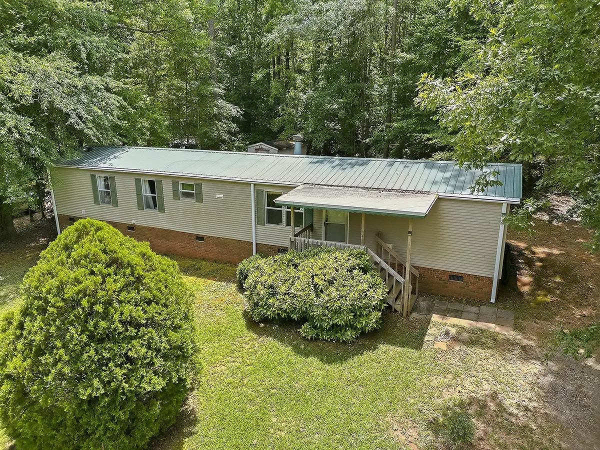 586 Kimbark LN, Fountain Inn, SC 29644