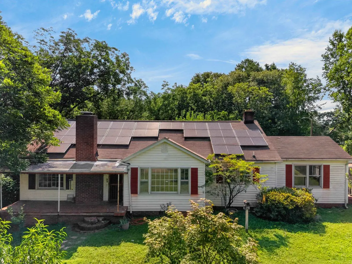 38 Bridges ST, Inman, SC 29349